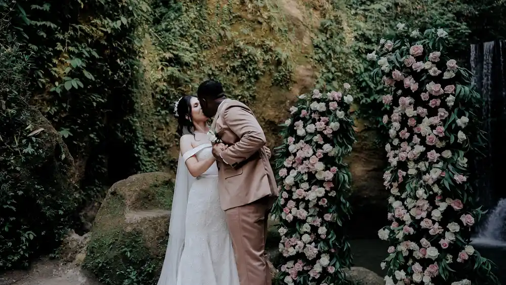 Suwat Waterfall Bliss Elopement in Gianyar — photo 3